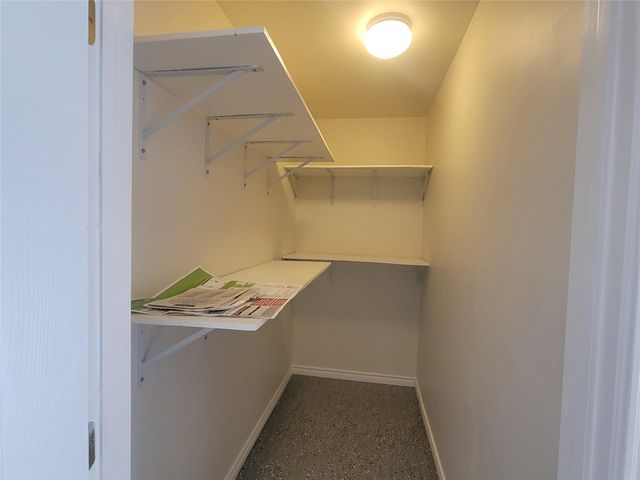 107 Avalon Way, Galveston, TX 77550