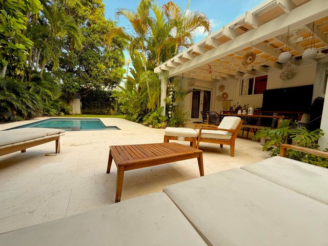 67 NW 97 th Street, Miami Shores, FL 33150