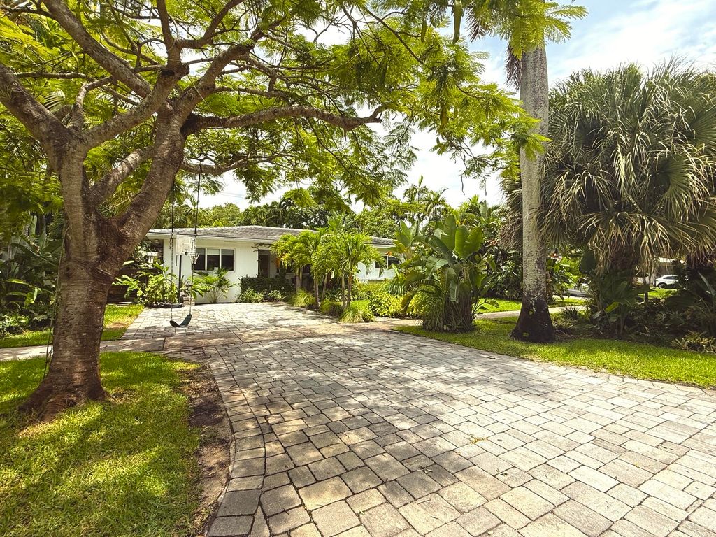 67 NW 97 th Street, Miami Shores, FL 33150
