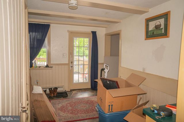 1303 SUNNYSIDE RD, Spring Grove, PA 17362