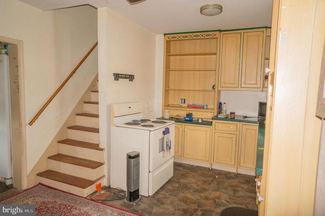 1303 SUNNYSIDE RD, Spring Grove, PA 17362