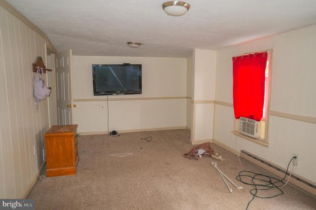 1303 SUNNYSIDE RD, Spring Grove, PA 17362