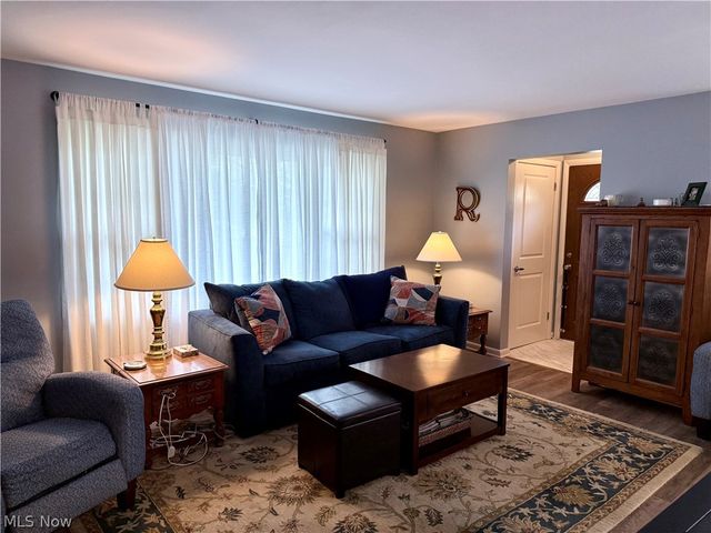 222 N Pershing Avenue, Akron, OH 44313