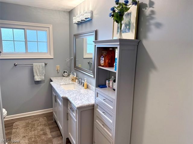 222 N Pershing Avenue, Akron, OH 44313