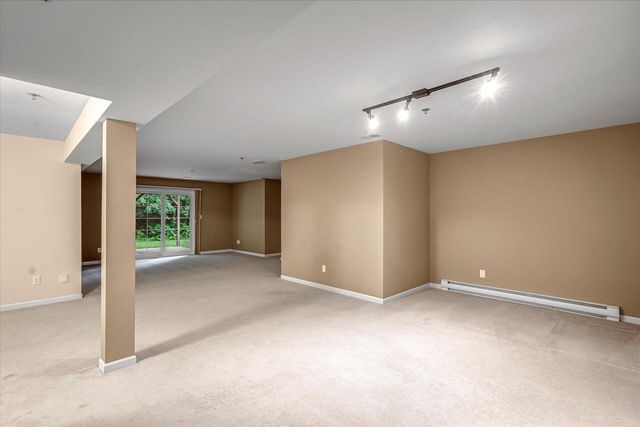 2855 River Birch DRIVE #D, Brookfield, WI 53045