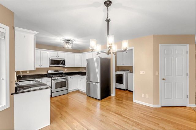 2855 River Birch DRIVE #D, Brookfield, WI 53045
