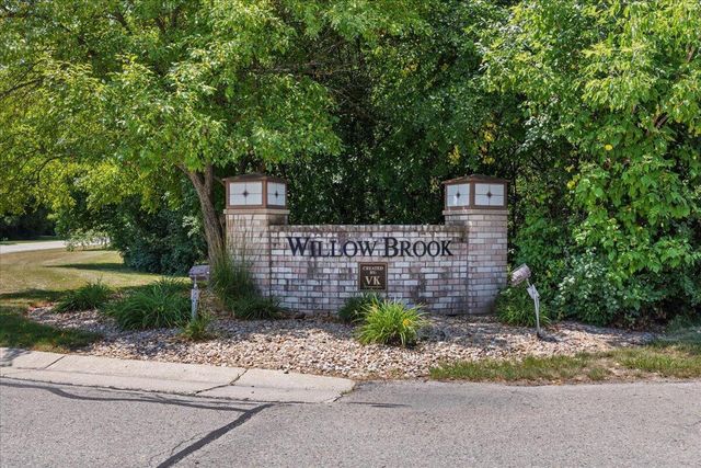 2855 River Birch DRIVE #D, Brookfield, WI 53045