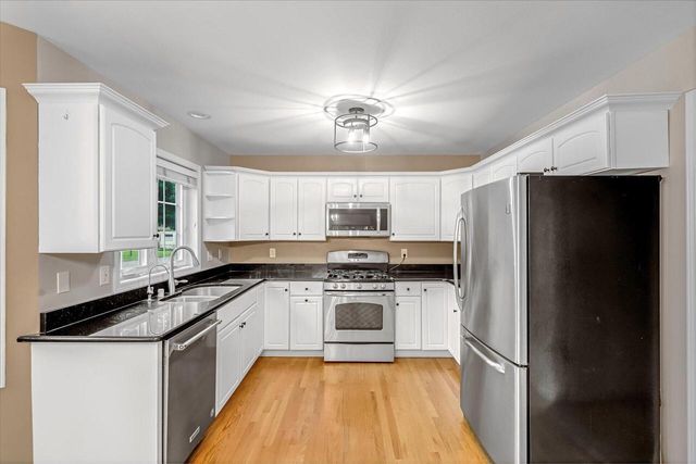 2855 River Birch DRIVE #D, Brookfield, WI 53045
