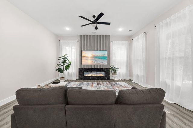 757 Garland Drive, Spartanburg, SC 29301