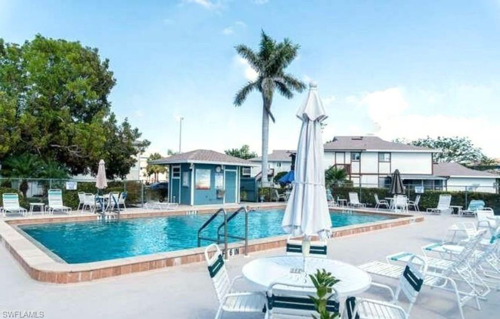 5839 Vancouver CIR 2, FORT MYERS, FL 33907 — photo 3