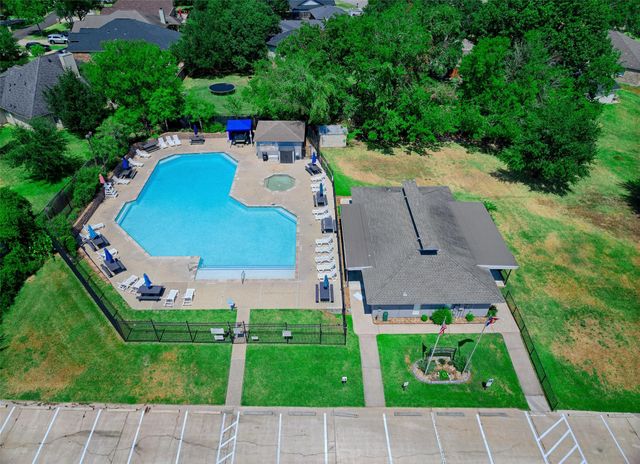 319 Leisure Lane, Montgomery, TX 77356