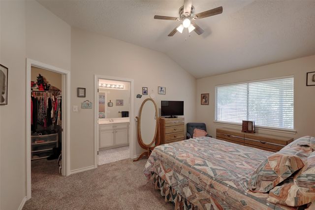 319 Leisure Lane, Montgomery, TX 77356