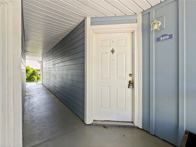 2569 GRASSY POINT DRIVE 309, Lake Mary, FL 32746