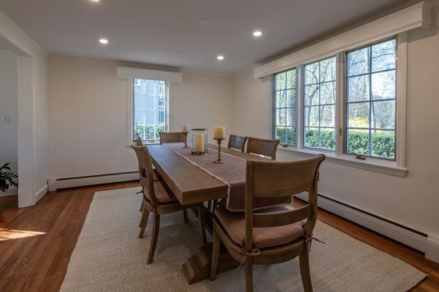 16 Fernway, Lynnfield, MA 01940