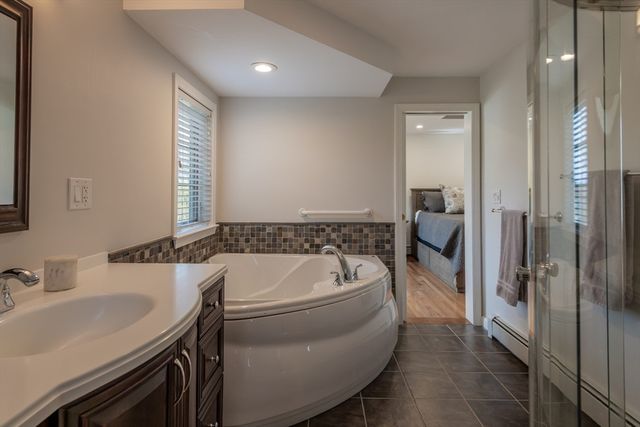 16 Fernway, Lynnfield, MA 01940