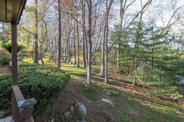 16 Fernway, Lynnfield, MA 01940