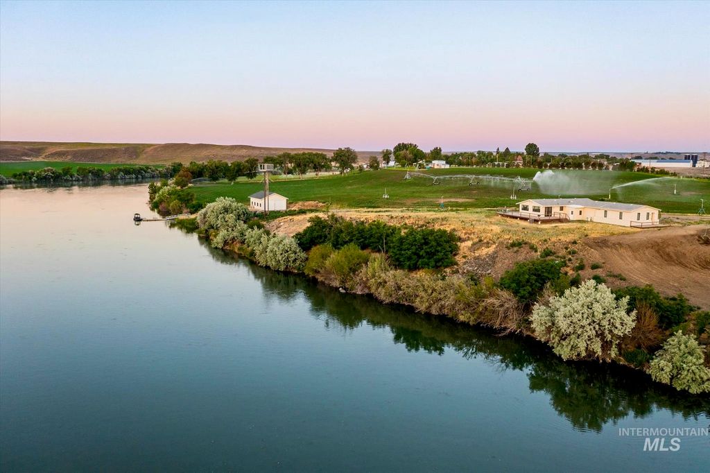 1429 E Cleveland Avenue, Glenns Ferry, ID 83627 photo 7