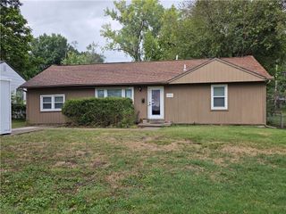 6718 W 72nd Terrace, Overland Park, KS 66204