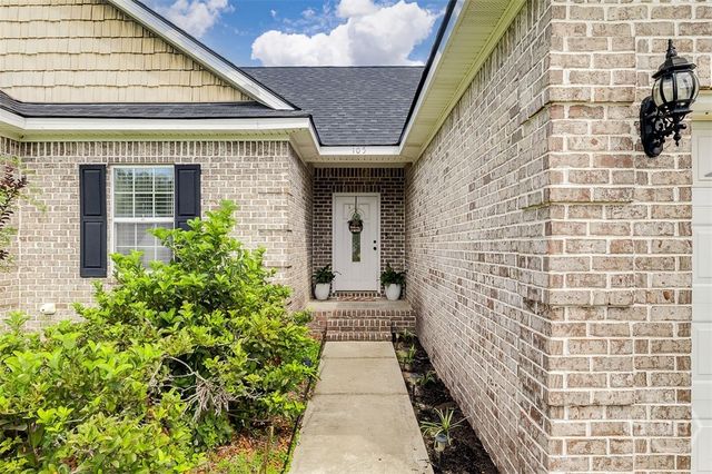 105 Harvest Drive, Springfield, GA 31329