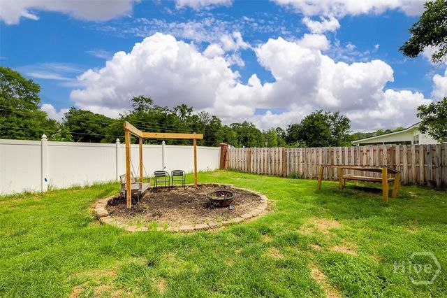 105 Harvest Drive, Springfield, GA 31329