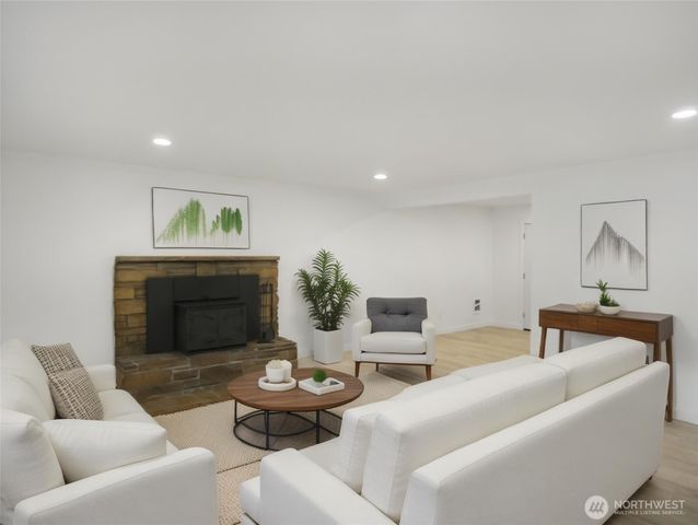 13647 197th Avenue SE, Renton, WA 98059