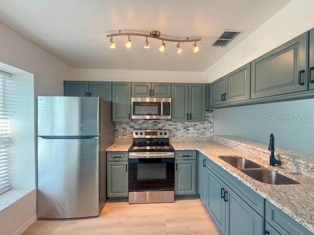 5415 PARKSIDE VILLAS DRIVE, St Petersburg, FL 33709