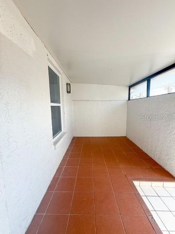 5415 PARKSIDE VILLAS DRIVE, St Petersburg, FL 33709