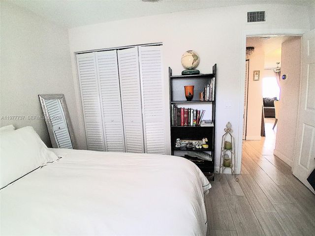 10368 NW 24th Pl 104, Sunrise, FL 33322