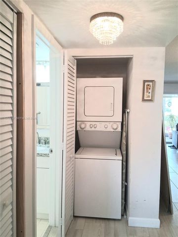 10368 NW 24th Pl 104, Sunrise, FL 33322