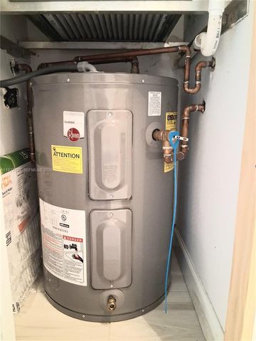 10368 NW 24th Pl 104, Sunrise, FL 33322