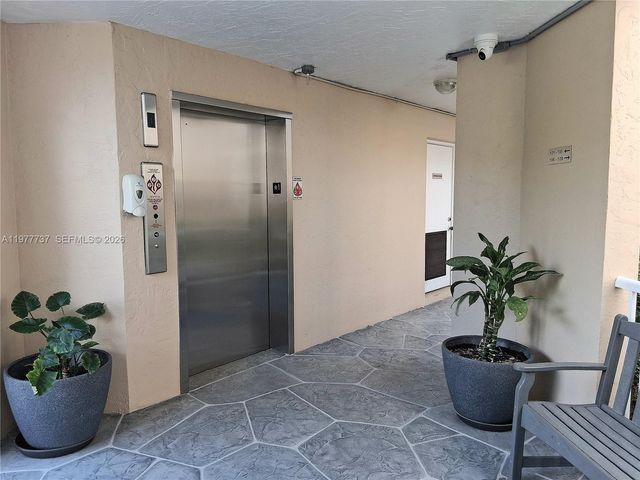 10368 NW 24th Pl 104, Sunrise, FL 33322