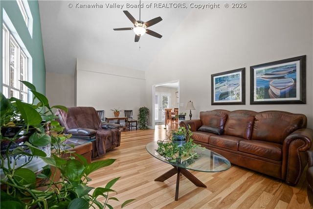 142 SPRUCE Lane, Scott Depot, WV 25560