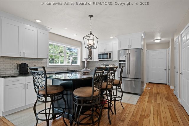 142 SPRUCE Lane, Scott Depot, WV 25560