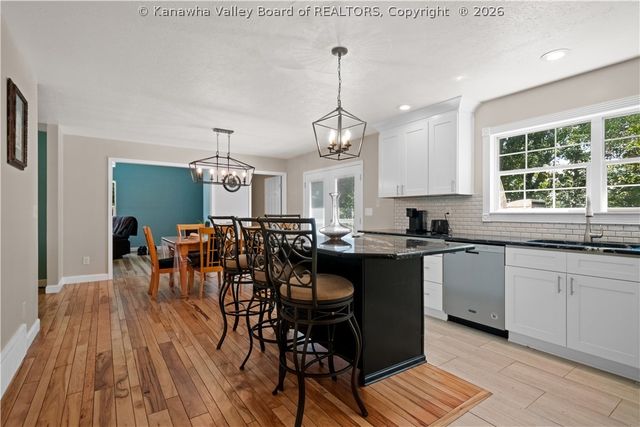 142 SPRUCE Lane, Scott Depot, WV 25560