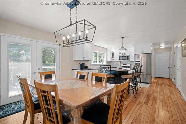 142 SPRUCE Lane, Scott Depot, WV 25560
