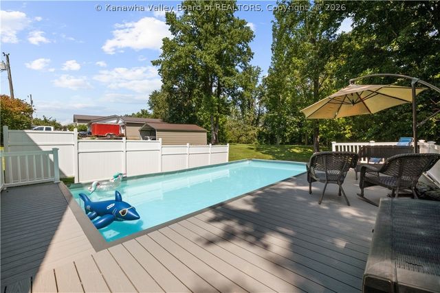 142 SPRUCE Lane, Scott Depot, WV 25560