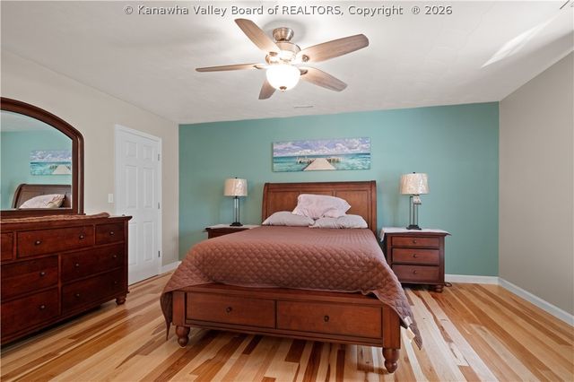 142 SPRUCE Lane, Scott Depot, WV 25560