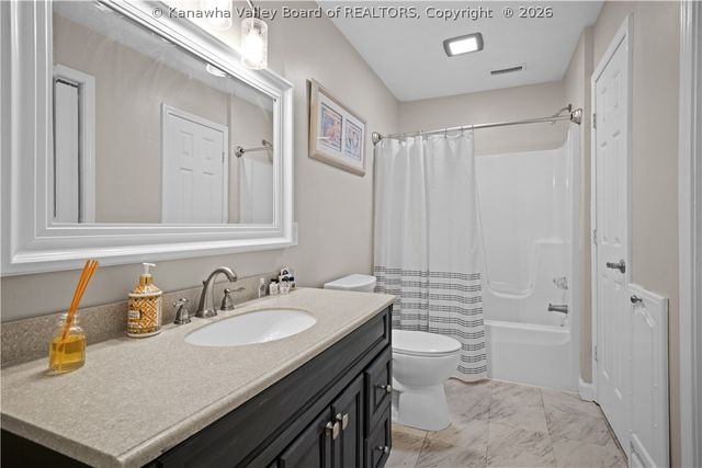 142 SPRUCE Lane, Scott Depot, WV 25560