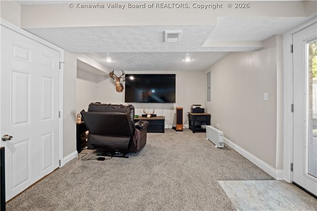 142 SPRUCE Lane, Scott Depot, WV 25560