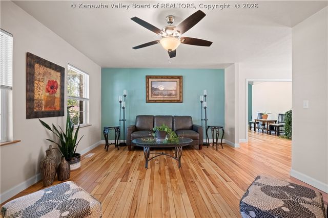 142 SPRUCE Lane, Scott Depot, WV 25560