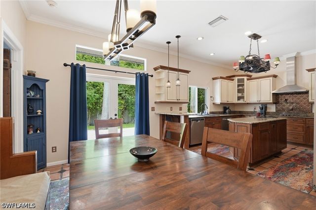4561 Beechwood Lake DR, Naples, FL 34112