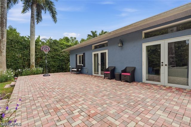 4561 Beechwood Lake DR, Naples, FL 34112