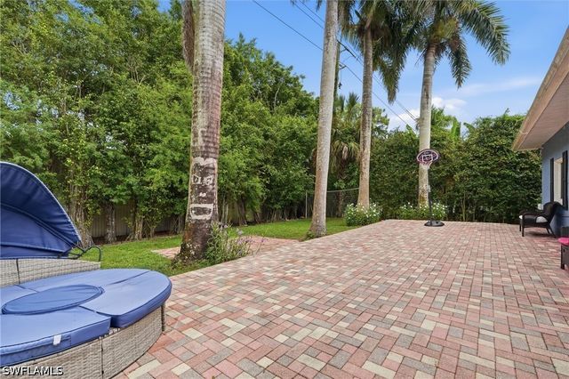 4561 Beechwood Lake DR, Naples, FL 34112