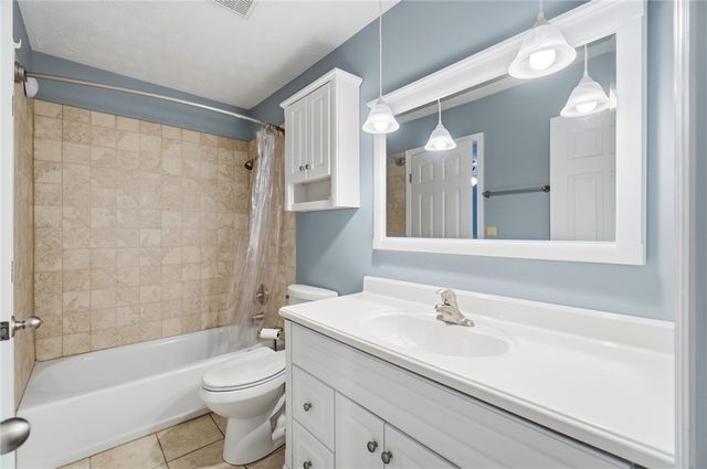 1334 Black Forest Drive B, West Carrollton, OH 45449