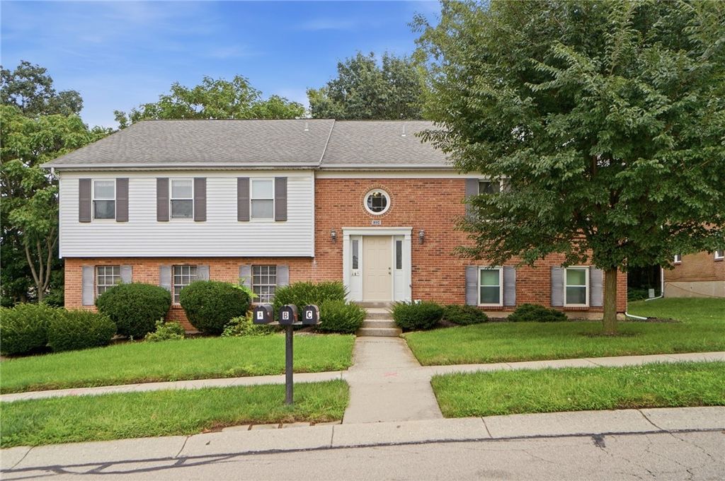 1334 Black Forest Drive B, West Carrollton, OH 45449