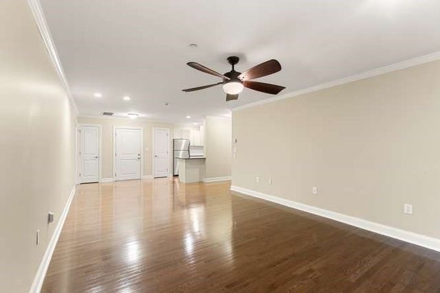 10 Crowninshield St 103, Peabody, MA 01960