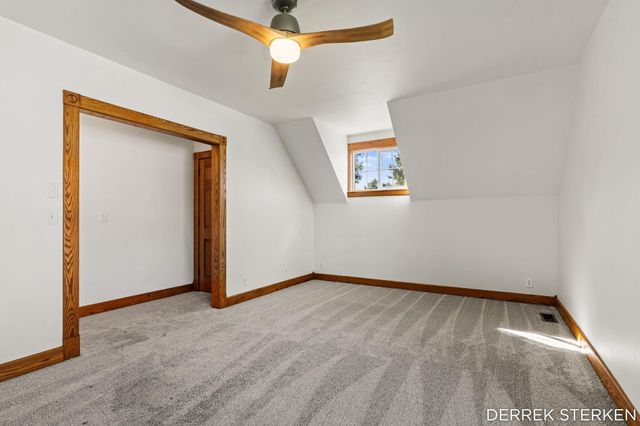125 W Main Avenue, Zeeland, MI 49464