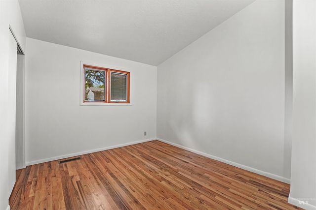 1913 W Suncrest Dr, Boise, ID 83705