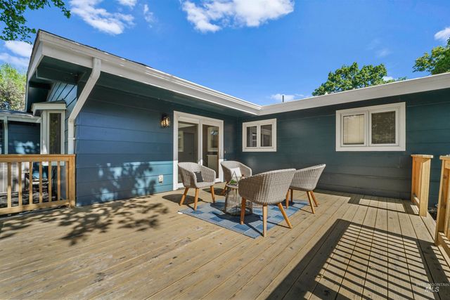 1913 W Suncrest Dr, Boise, ID 83705