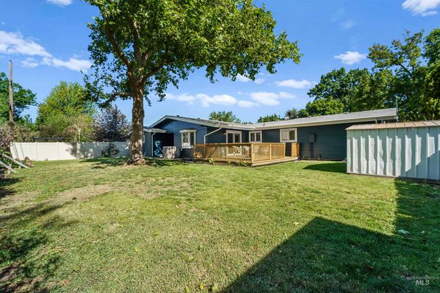 1913 W Suncrest Dr, Boise, ID 83705